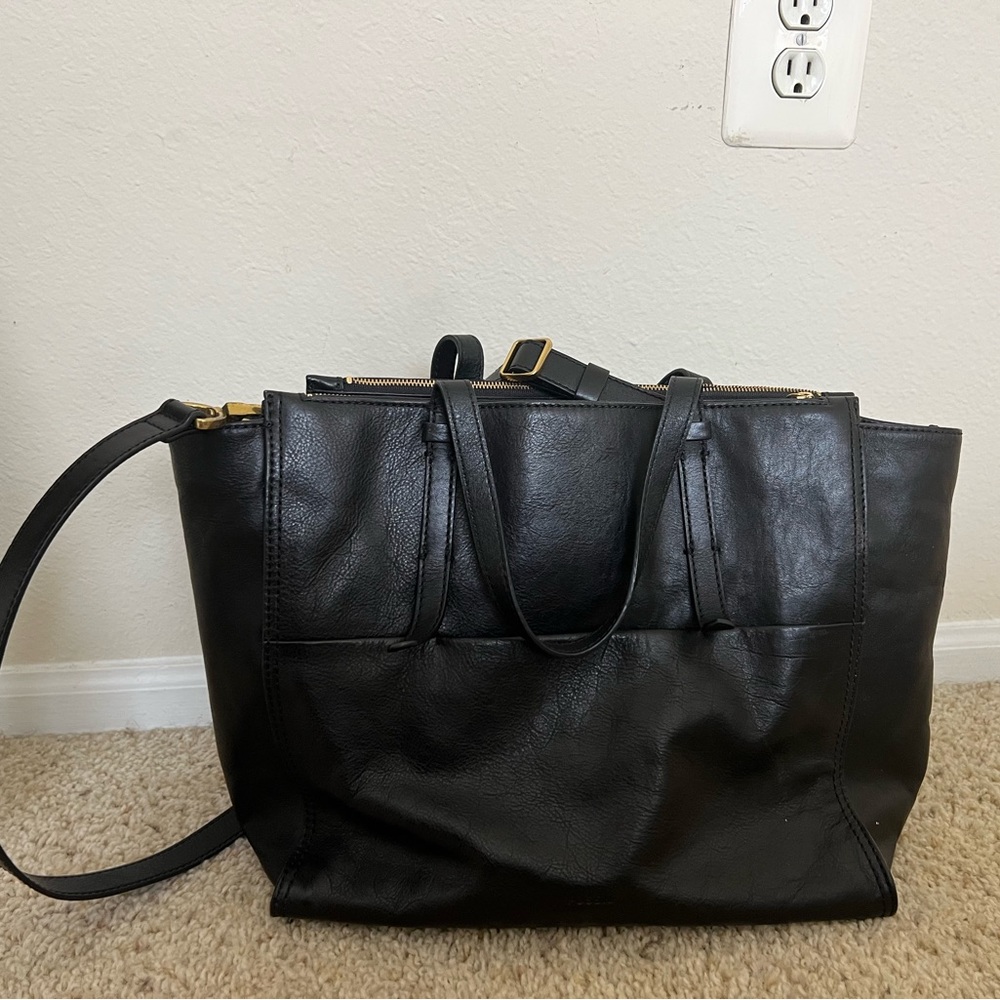 Black leather bag. Great condition!